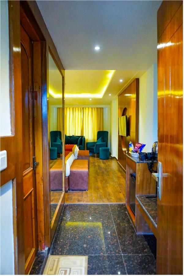 Comfort Inn Snow Park - Manali 외부 사진